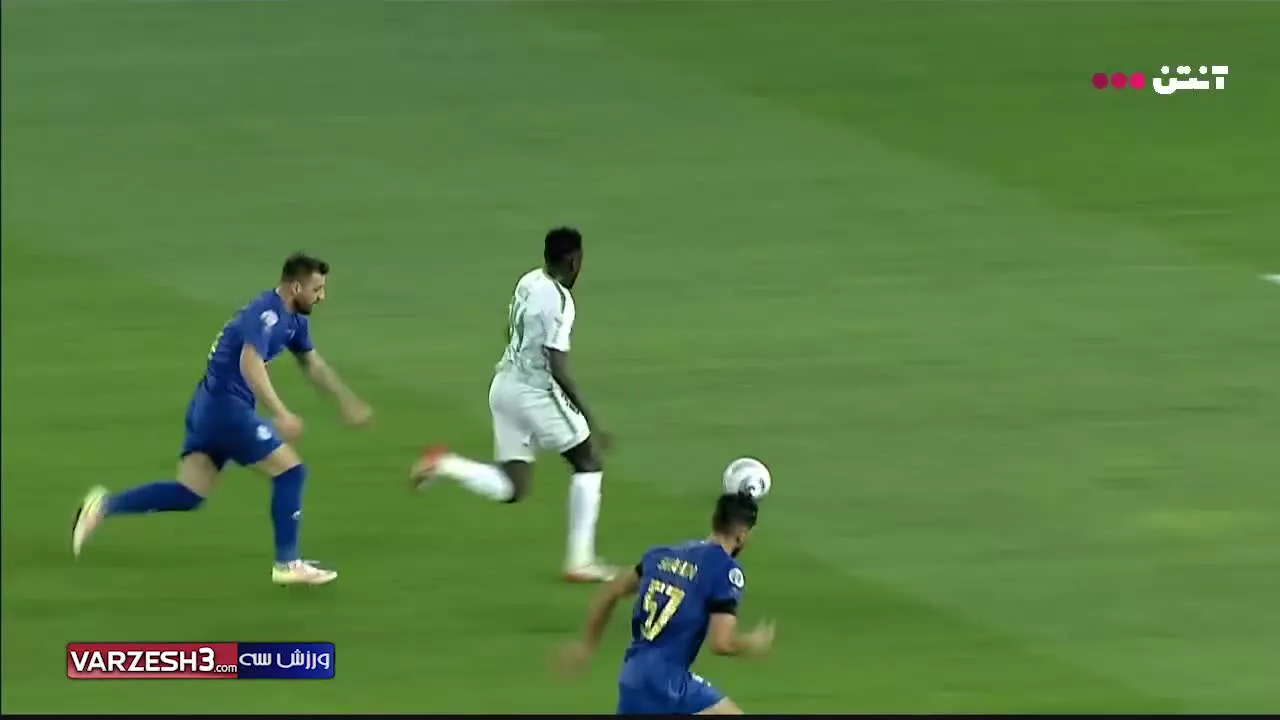 گل اول الاهلی به استقلال توسط سلمان المؤشر - پنالتی