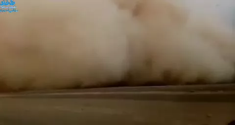 طوفان شن وحشتناک با سرعت ۱۳۰ کیلومتر بر ساعتی در حوالی یزد!
