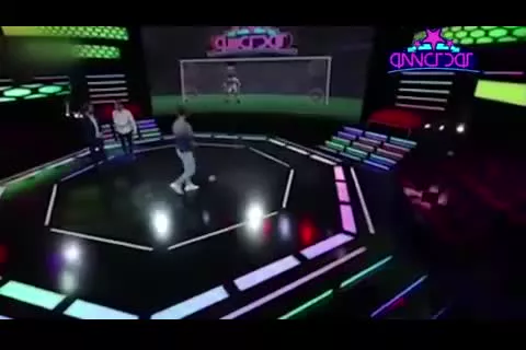 مهاجم پرسپولیس در برنامه تلویزیونی مصدوم شد