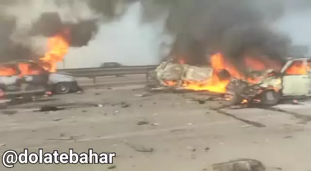زبانه شعله های آتش از ماشینهای تصادف رامهرز- بهبان
