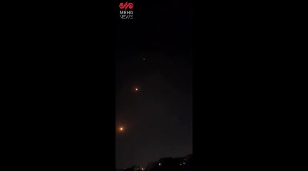   عبور موشک‌های سپاه از آسمان کاشان و شهریار