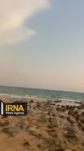   لحظه ورود توفان گرد و خاک به جزیره قشم