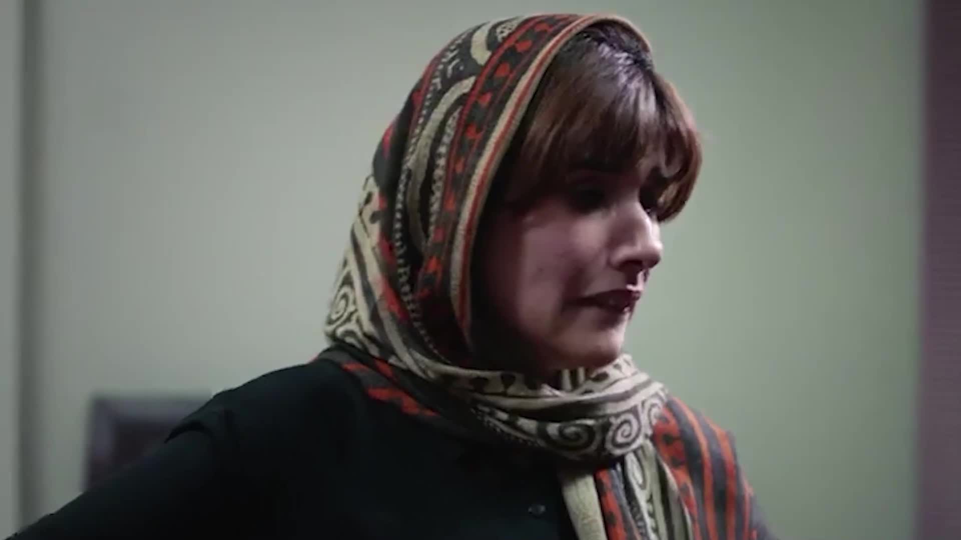 فیلم ویلای ساحلی | دانلود فیلم ویلای ساحلی | پژمان جمشیدی | رضا عطاران