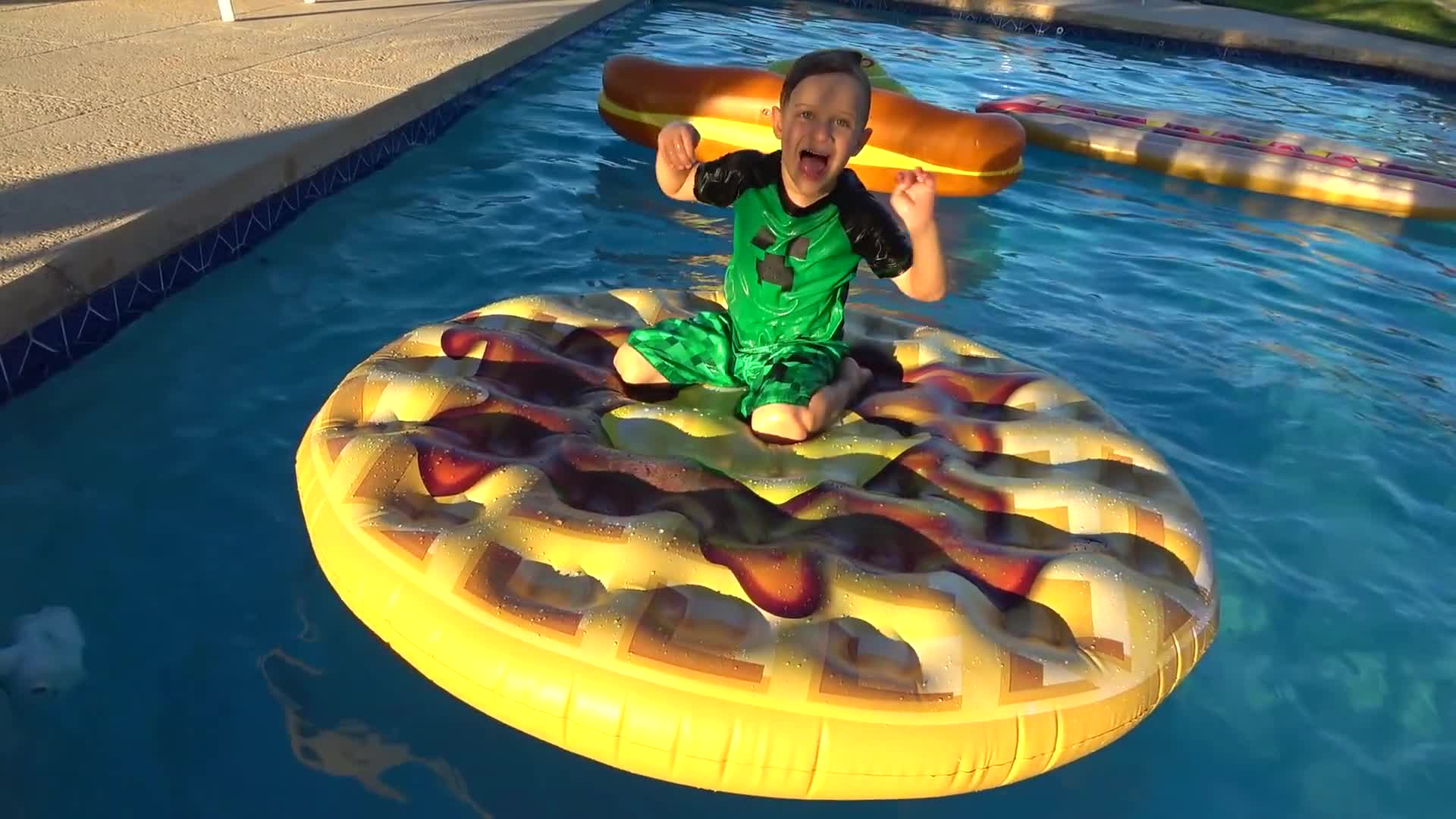 ماجراهای دیانا و روما : بازی با غذاهای اسباب بازی