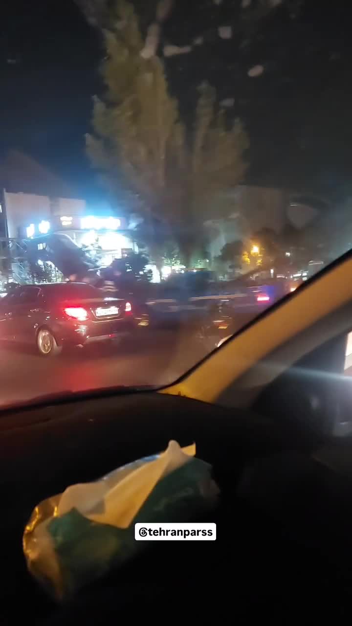   تصادف زنجیره‌ای چندین خودرو در اتوبان زین الدین فلکه چهارم تهرانپارس