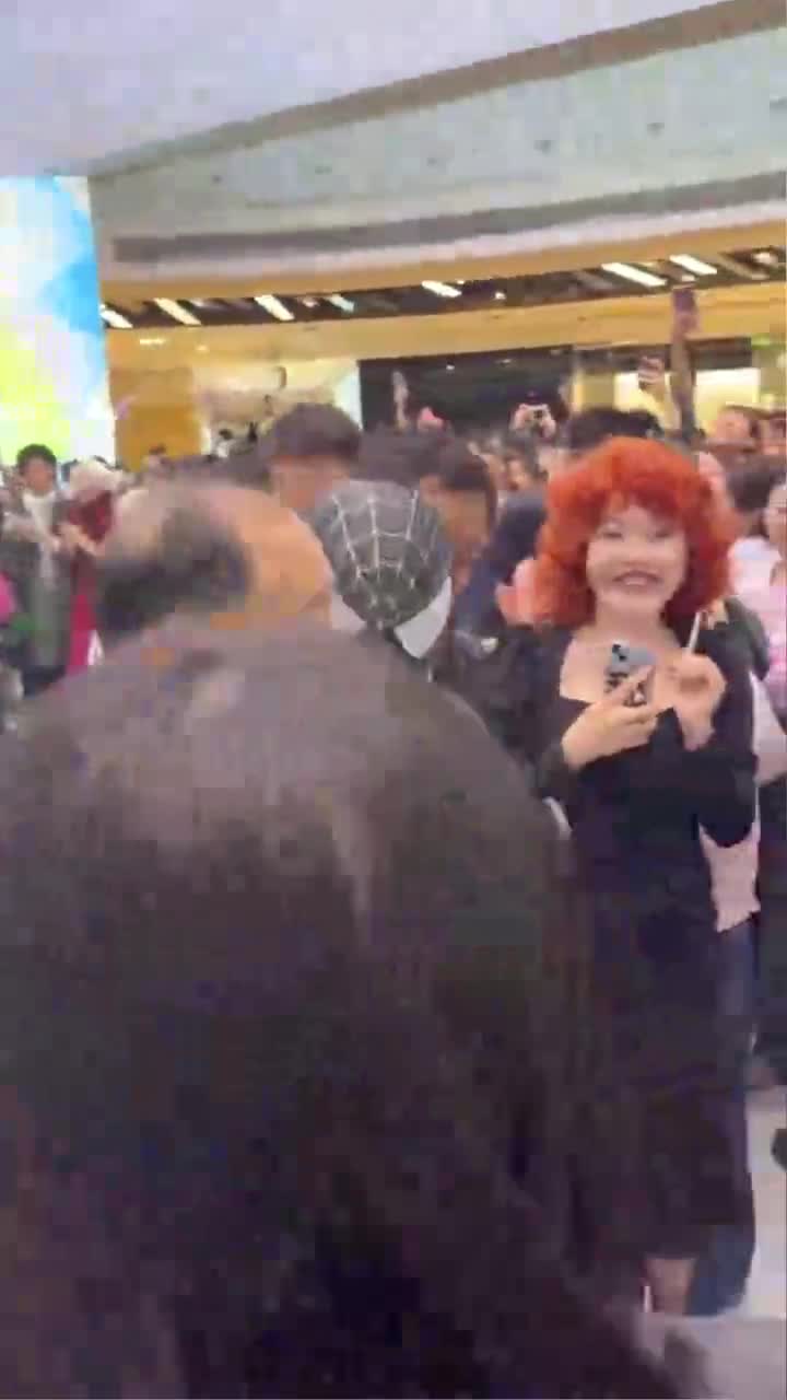   برخورد پلیس چین با برگزارکنندگان جشن هالووین