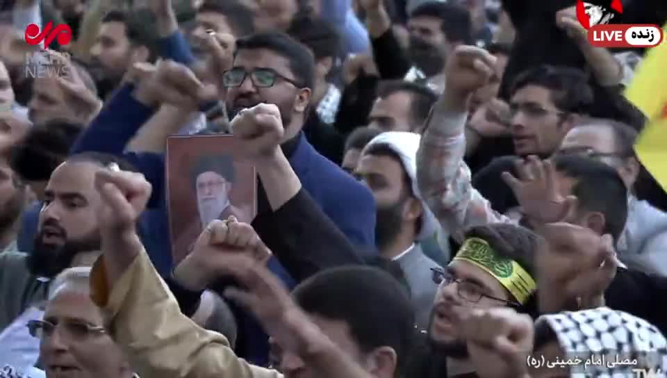   فریاد لعنت الله علی اسراییل توسط مردم در نماز جمعه تهران