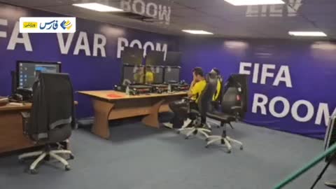   تصاویر جنجالی از اتاق VAR دیدار پرسپولیس - چادرملو؛ مانیتورها بدون تصویر!