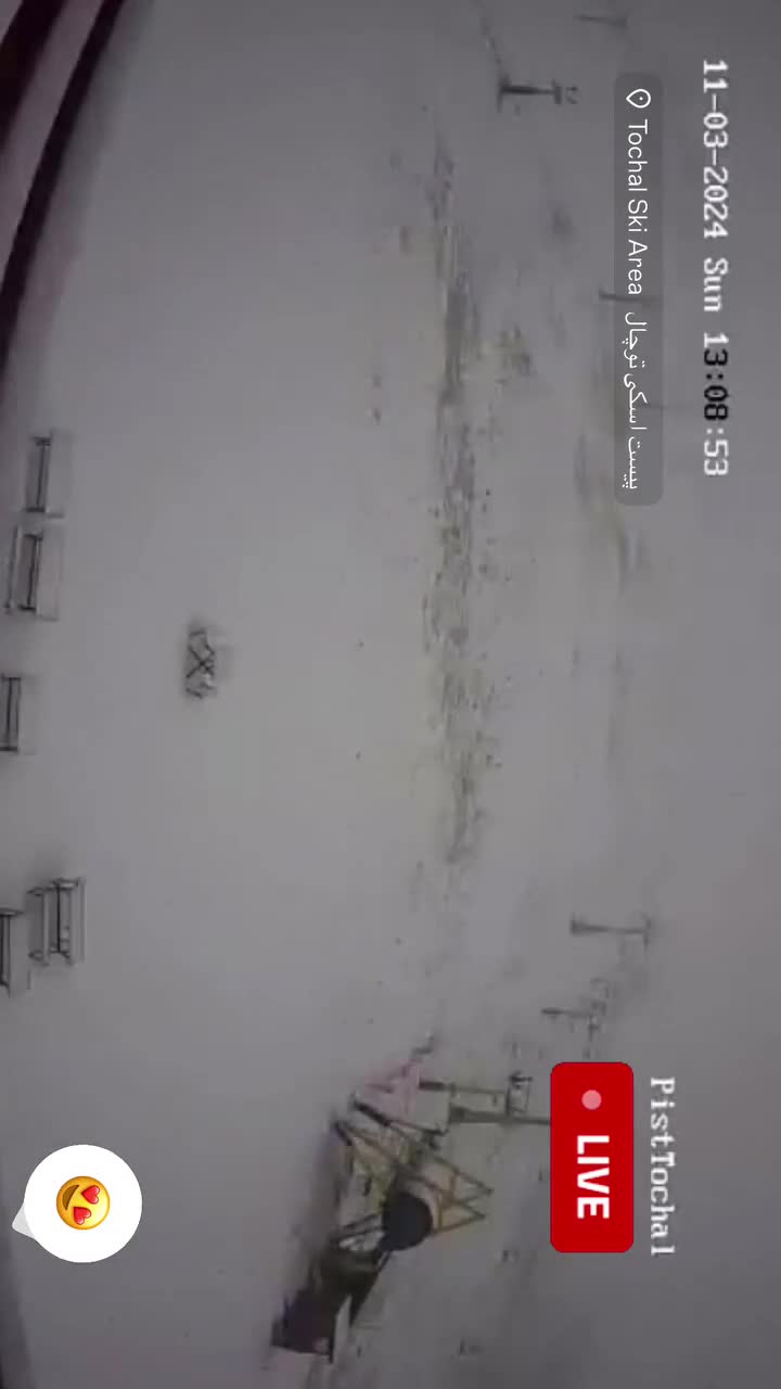   تصاویر جالب از بارش برف در پیست اسکی توچال وسط ظهر!