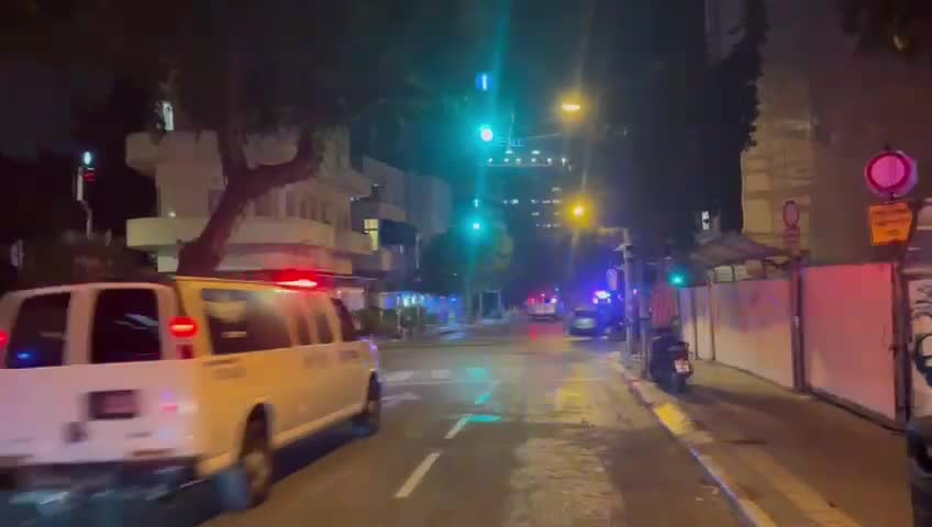   فرار نتانیاهو از کریا؛ خروج کاروان در پی شروع اعتراضات