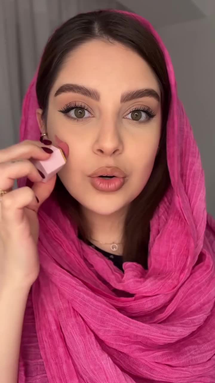 شیوه‌های مختلف استفاده از رژگونه