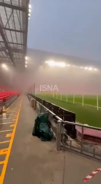   لغو مسابقه مهم در انگلیس؟ آنفیلد غرق در مه!