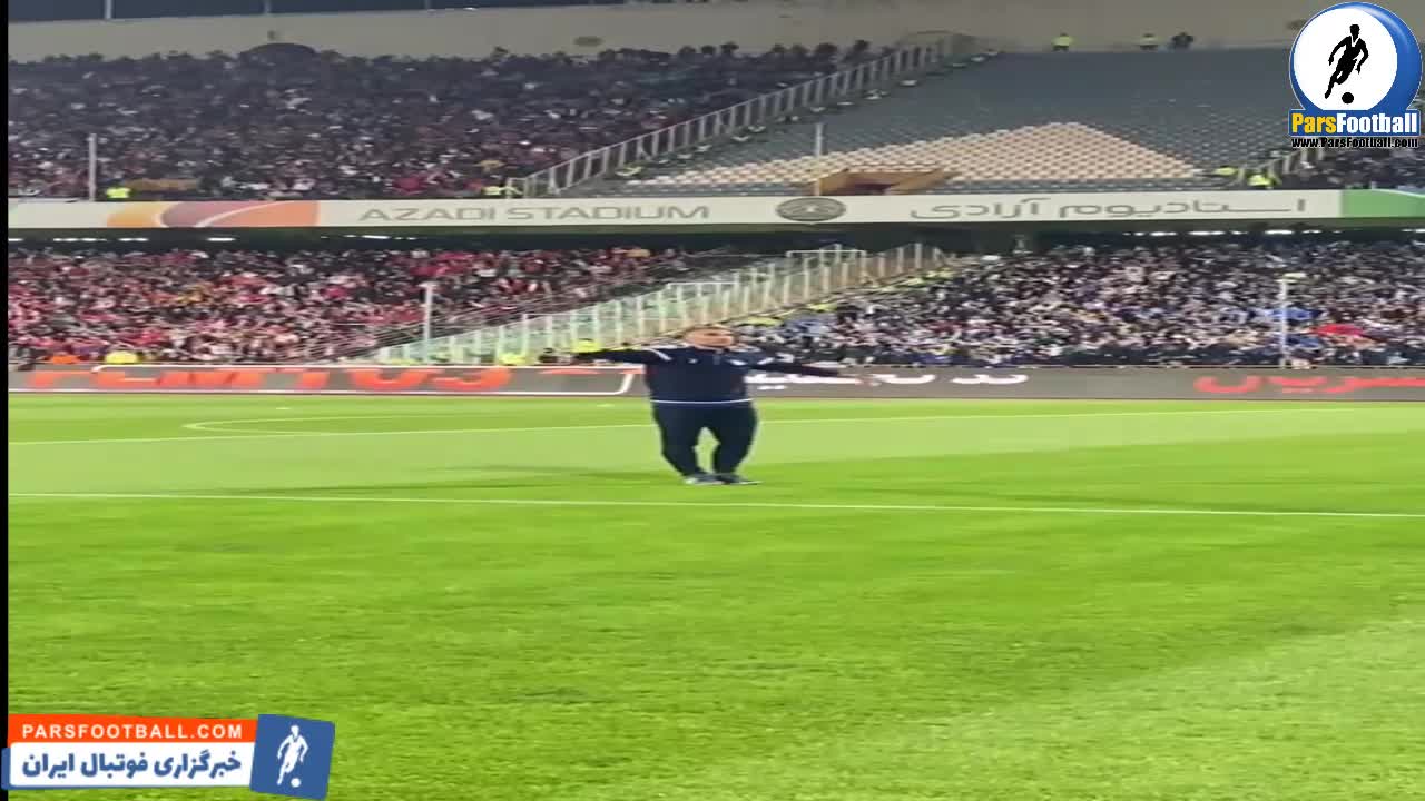 احترام نظامی مهدی هاشمی نسب در دربی + فیلم