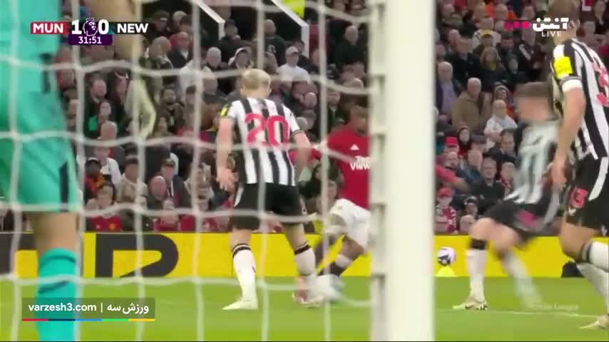 خلاصه بازی منچستریونایتد 3 - نیوکسل 2