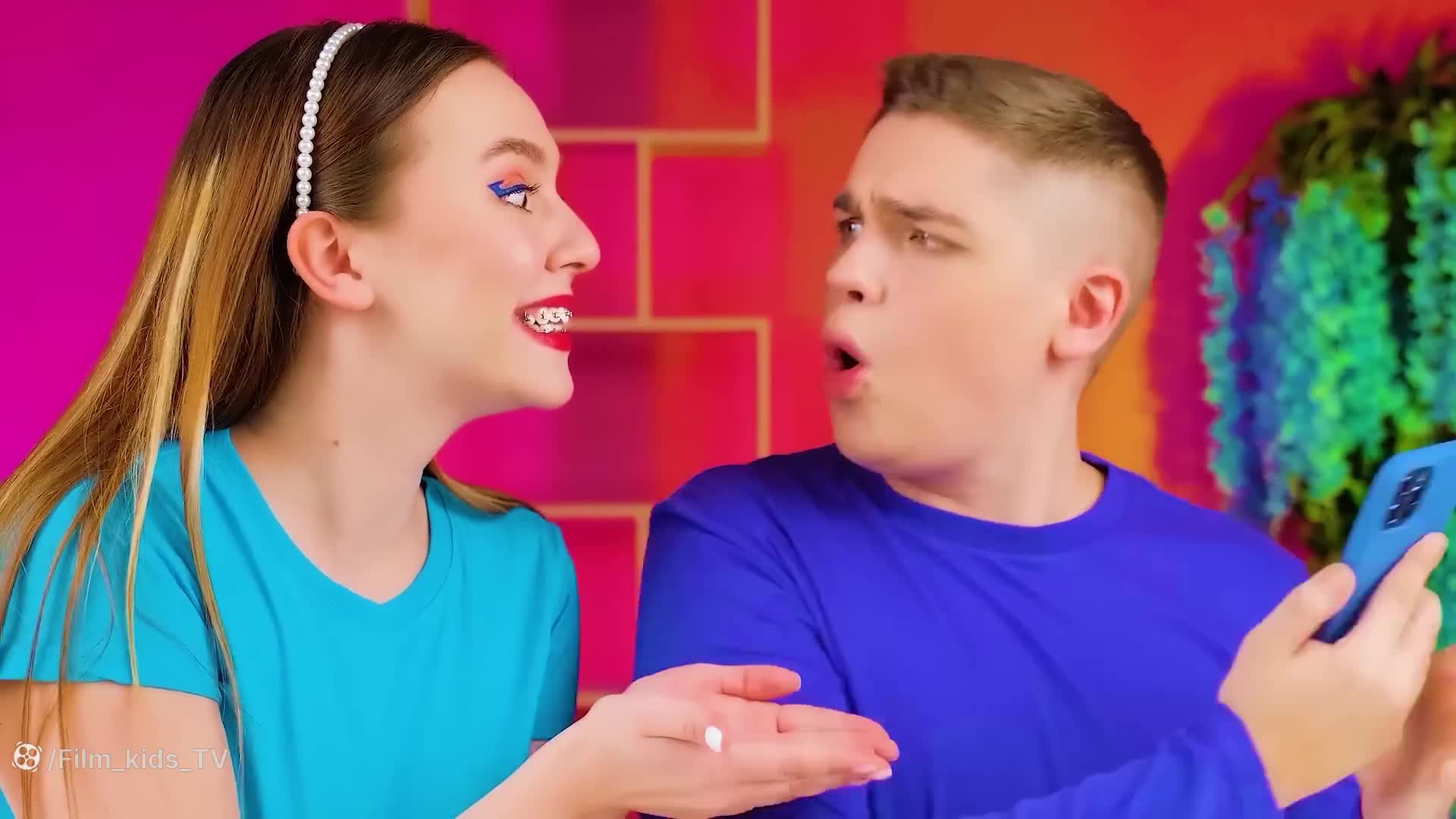 چالش غذایی جدید - چالش غذا خوری - چالش غذای واقعی در مقابل شکلات - تست طعم غذاها