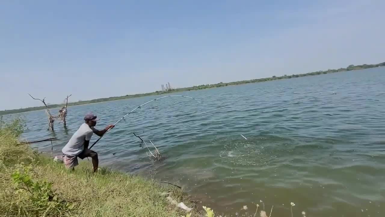 زیباترین مستند ماهیگیری با قلاب در دریاچه