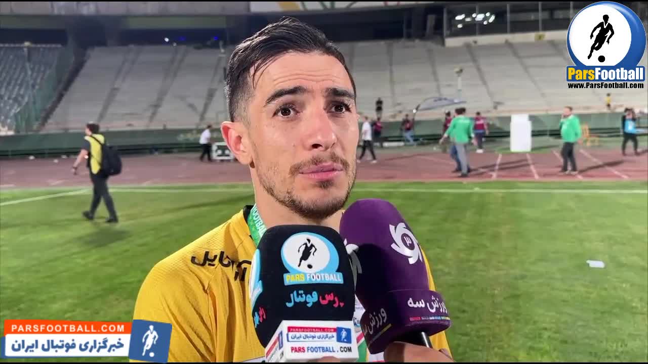 فرشاد احمدزاده : بگذارید از قهرمانی لذت ببرم + فیلم