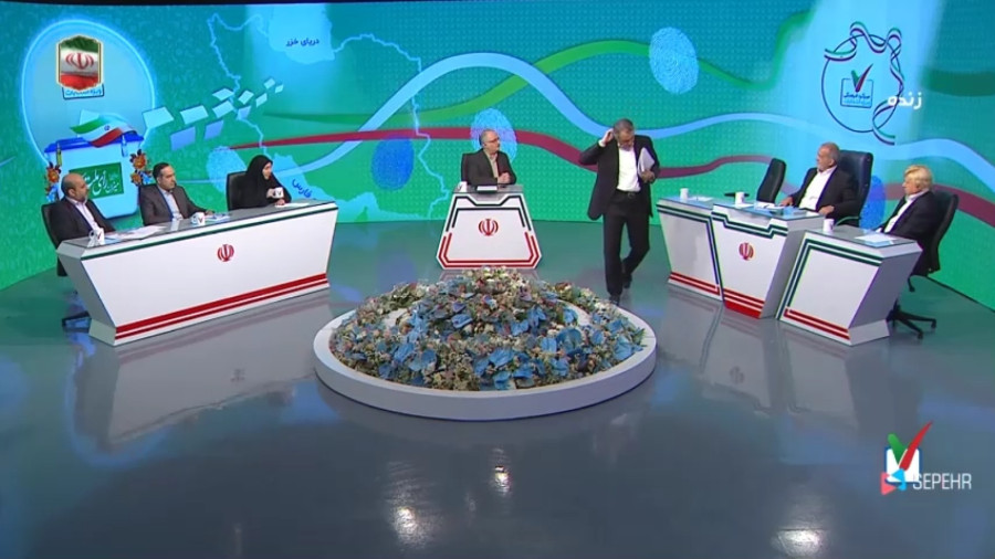 درگیری لفظی بین مشاور پزشکیان و شهاب اسفندیاری در برنامه زنده به نقل از ایرنا