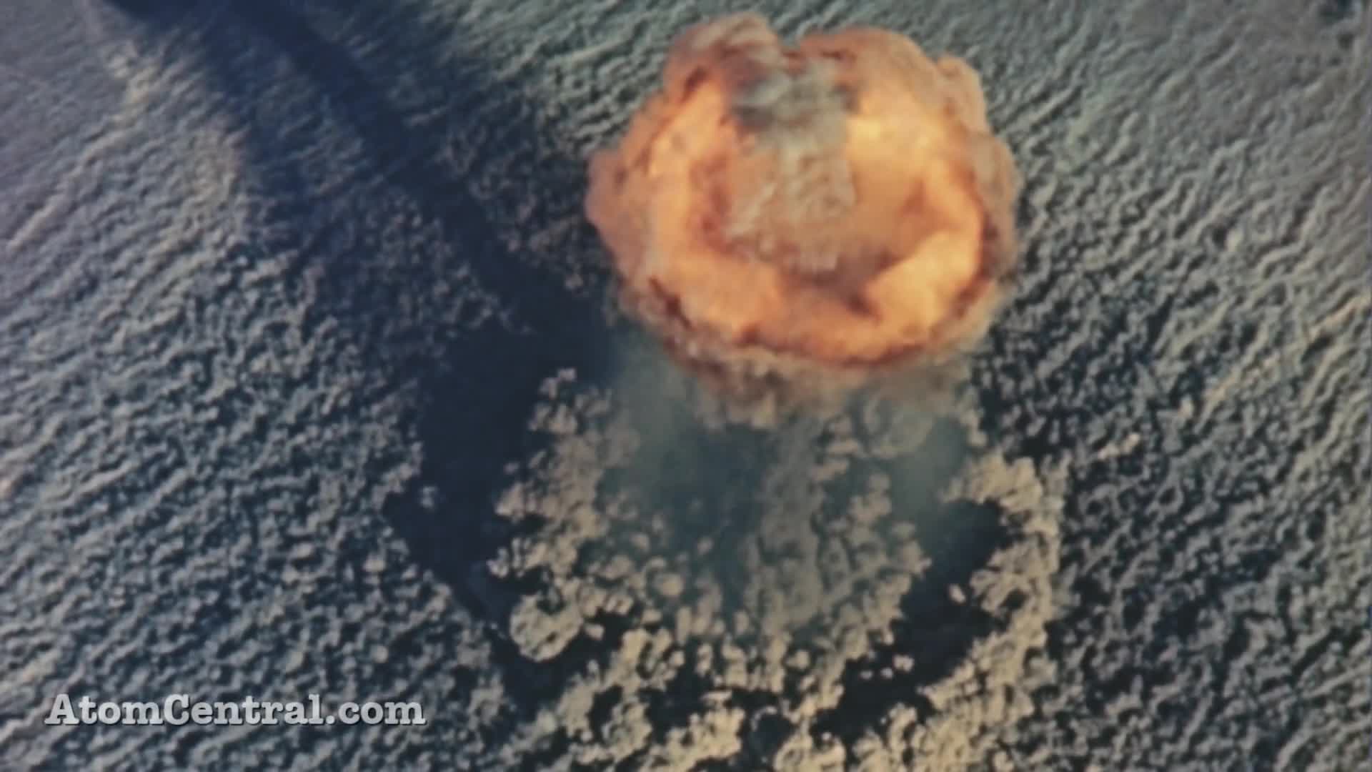 تصاویر هوایی از انفجار بمب اتمی