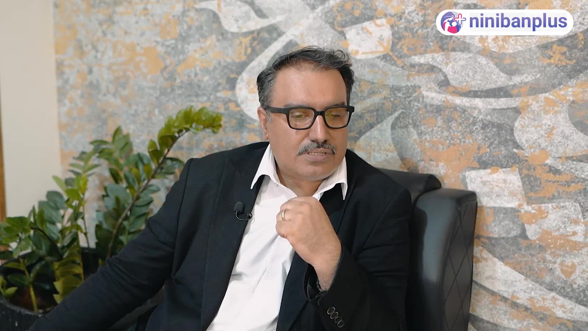 دکتر امیر مولایی فر / متخصص زیبایی