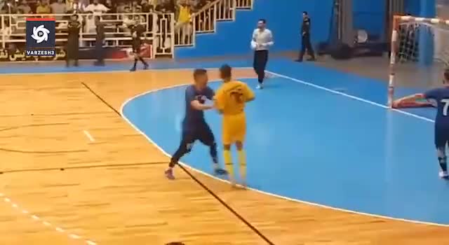اتفاقی جالب در مسابقات لیگ برتر فوتسال ایران!