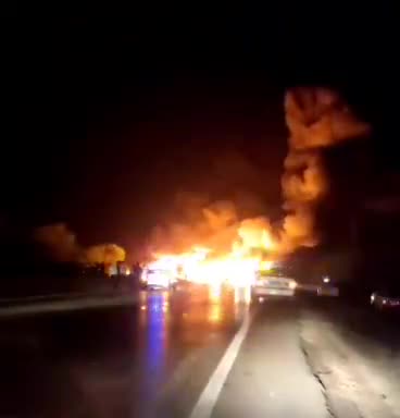 تصادف و آتش‌سوزی تانکر سوخت در اتوبان اهواز
