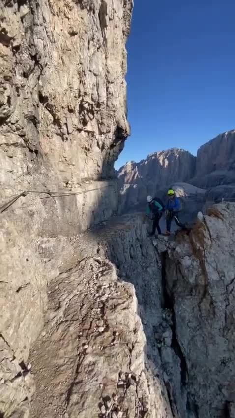 ویژگی های فروشگاه کوهنوردی