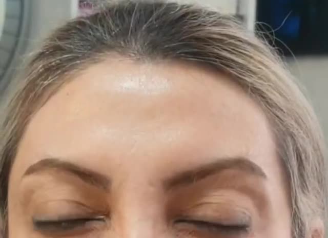 کلینیک زیبایی ماه تا