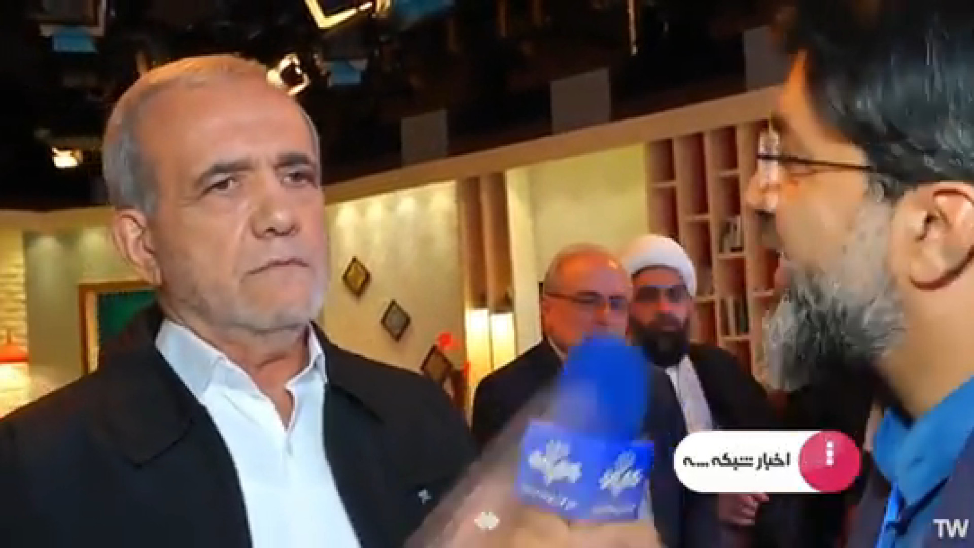 پزشکیان: ما به همه دست دوستی خواهیم داد!