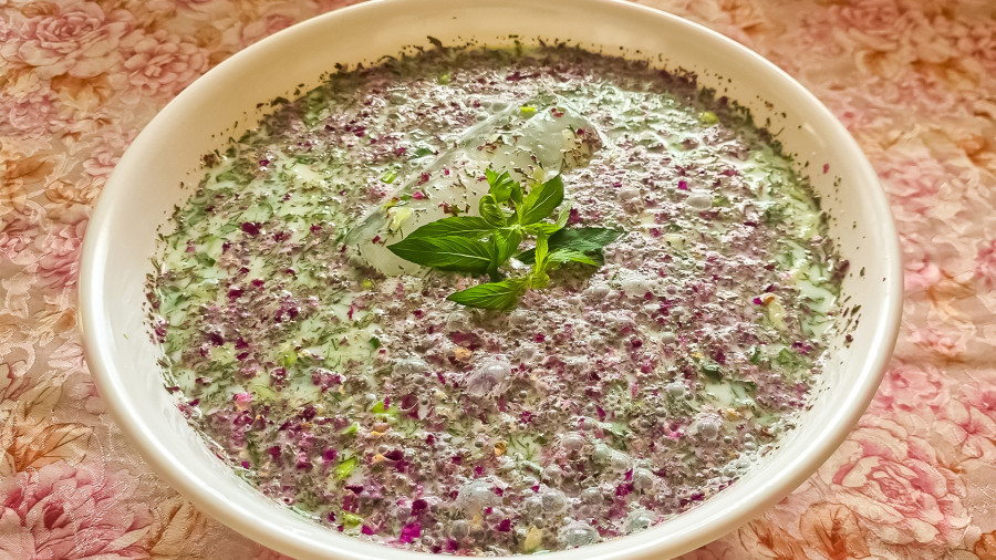 روش درست کردن آب دوغ خیار خنک و خوشمزه مخصوص تابستان