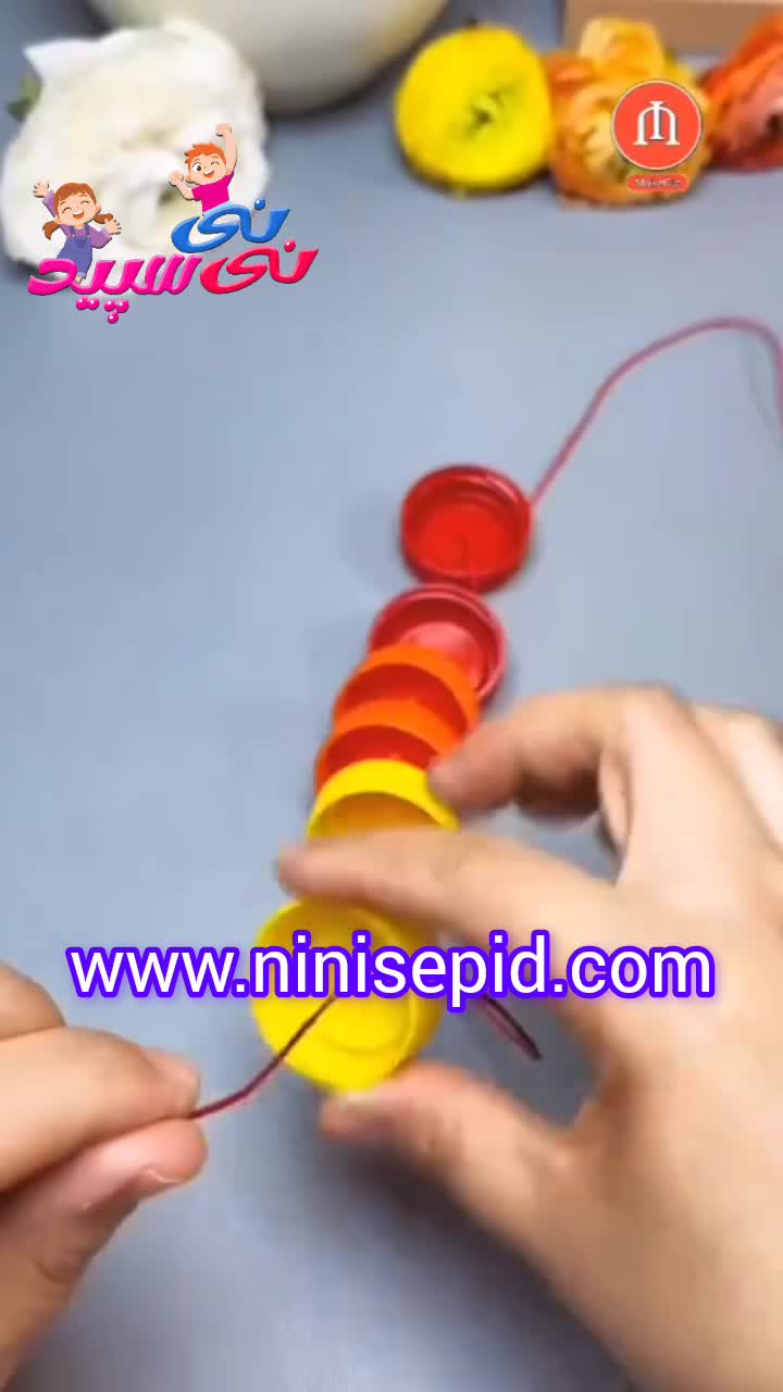 کاردستی آویز با درب بطری