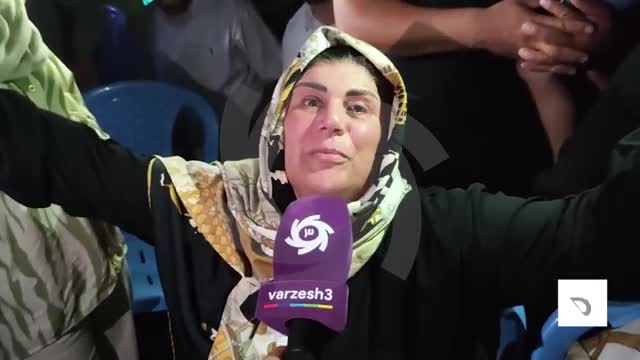 مادر حسن یزدانی: فرزندم با وجود آسیب دست تمام تلاشش را کرد