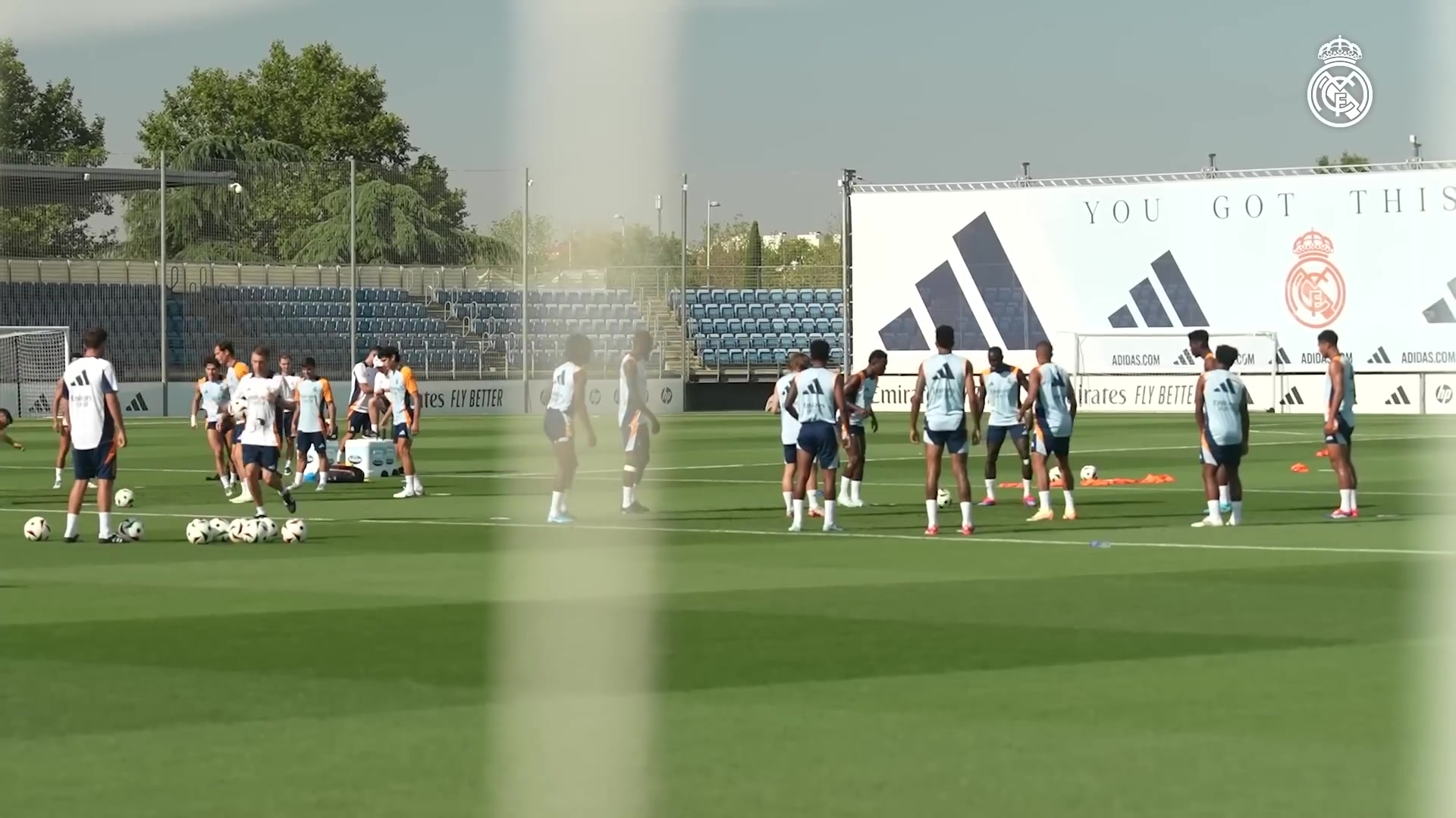 امباپه و ستاره های رئال مادرید برای فینال سوپرجام اروپا تمرین می کنند!