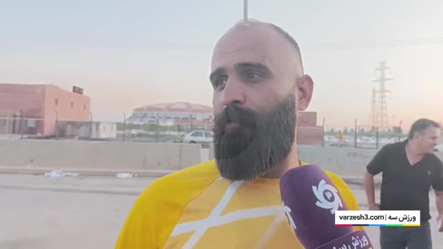 گفت‌وگو با هواداران سپاهان قبل از شروع بازی با چادرملو اردکان