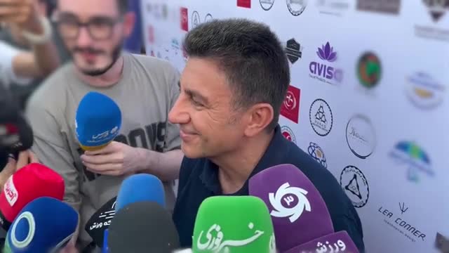 قلعه‌نویی در حاشیه بازی ستارگان 98: همه کمک کنند با نتایج خوب صعود کنیم