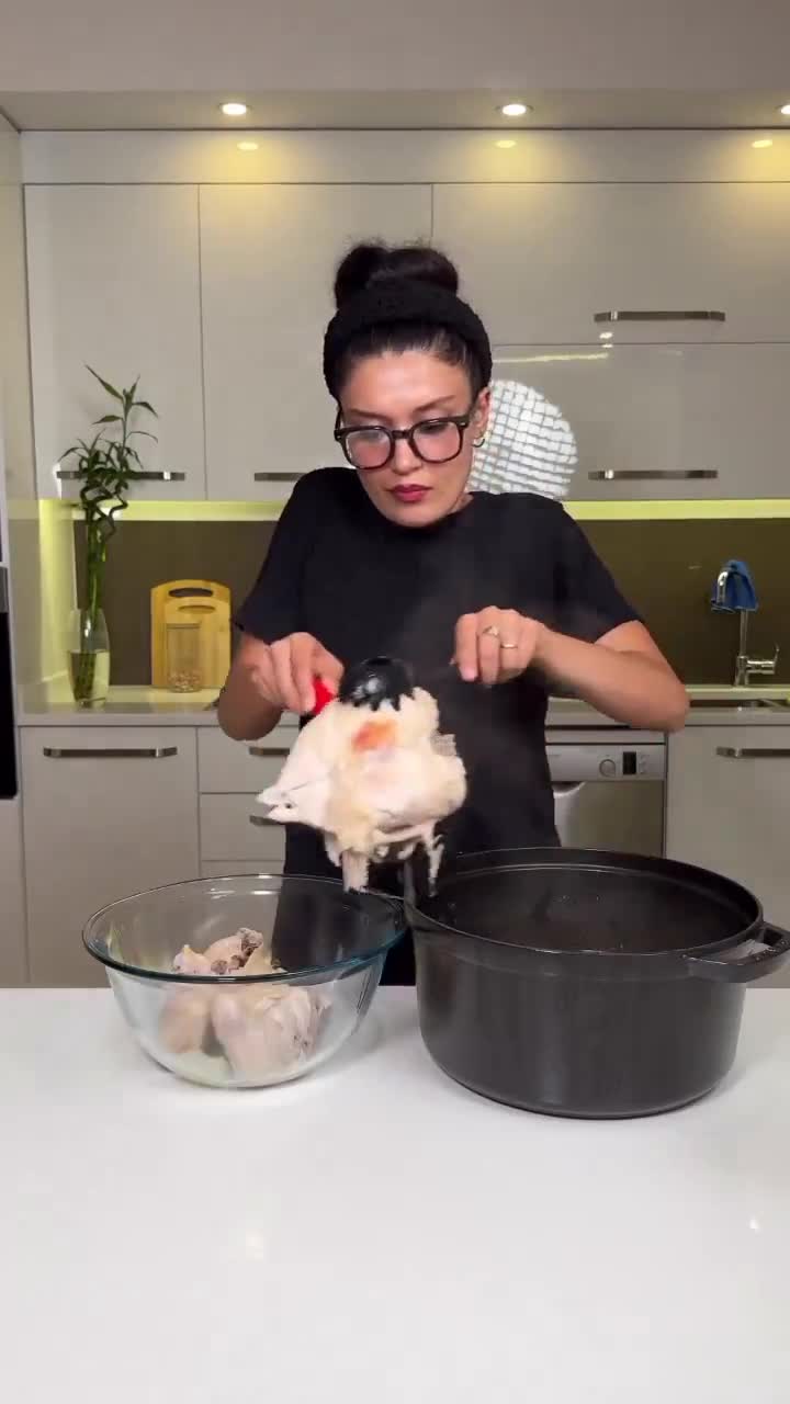   نحوه جالب تهیه کالباس در خانه