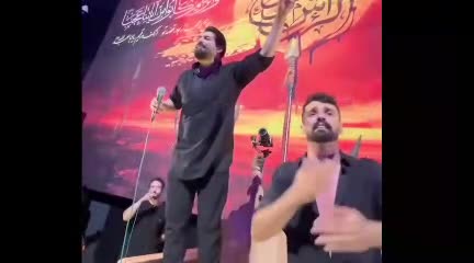   سینه‌زنی امید نورافکن در اربعین حسینی