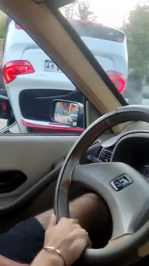 اولین تصاویر از واژگونی عجیب خودروی کوییک در شیراز