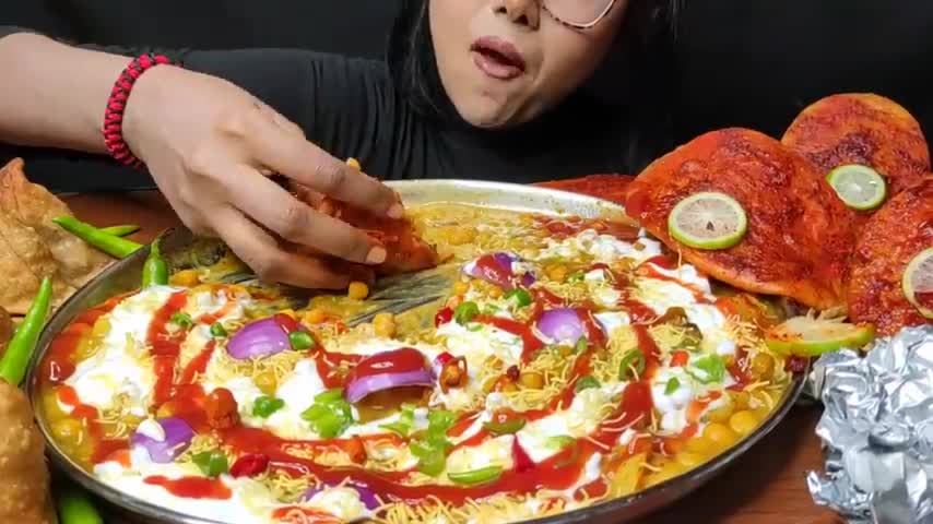 ویدیو جدید چالش غذایی موکبانگ هندی 17