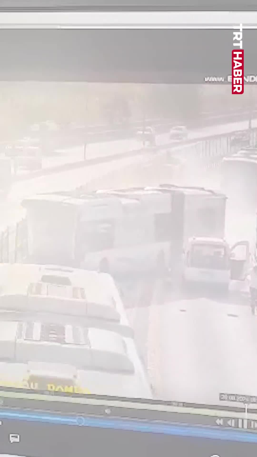    تصاویر جدید از تصادف مرگبار اتوبوس در منطقه کوچوک چکمجه استانبول