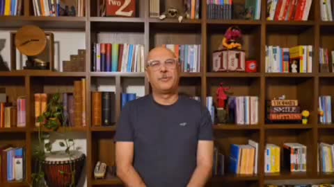   اولین پیغام ویدیویی محمد بحرانی بعد از بستری شدن در بیمارستان؛ حال صداپیشه جناب خان چطور است؟