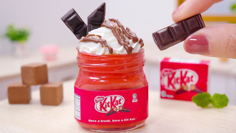 تزیین اسموتی شکلاتی مینیاتوری کیت کت