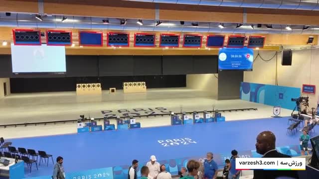 هانیه رستمیان بهمراه نصر اصفهانی وارد سالن فینال شدند