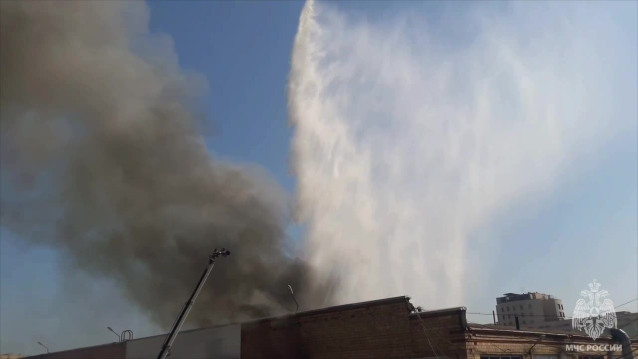   تلاش بالگردها برای خاموش کردن آتش عظیم در  مسکو