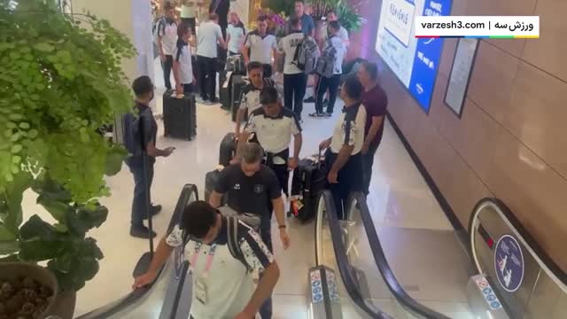 تصاویرمنتشر شده از ورود تیم‌ملی کشتی آزاد به محل اسکانش در پاریس