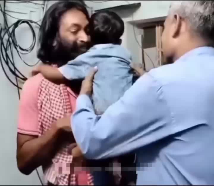   اقدام شوکه‌کننده کودک خردسال در لحظه جدایی از آدم‌ربا