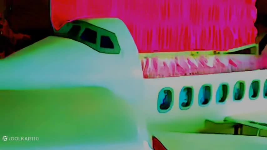 فانوس غرق شده در اقیانوس فجایع بشری