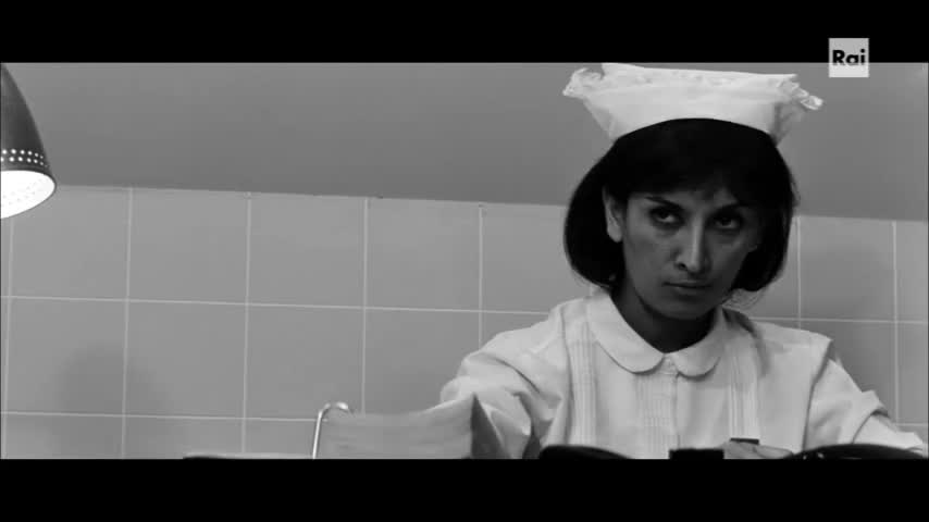   پری صابری درگذشت؛ بخشی از هنرنمایی‌های او در فیلم سینمایی خشت و آینه