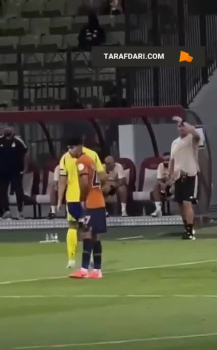   حرکت تکنیکی کریستیانو رونالدو با بطری آب!