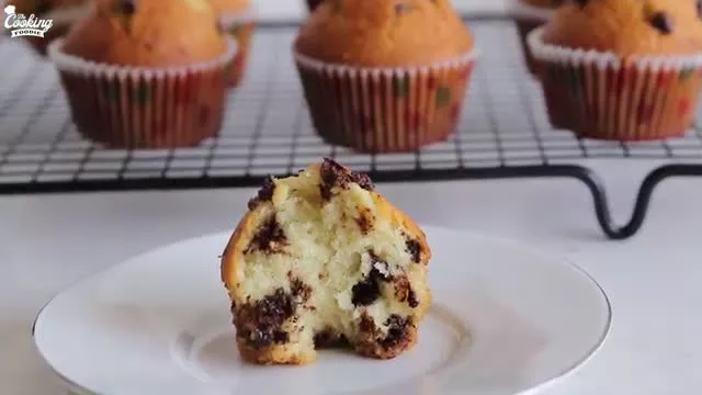 طرز تهیه مافین شکلاتی  Chocolate Chip Muffins Recipe